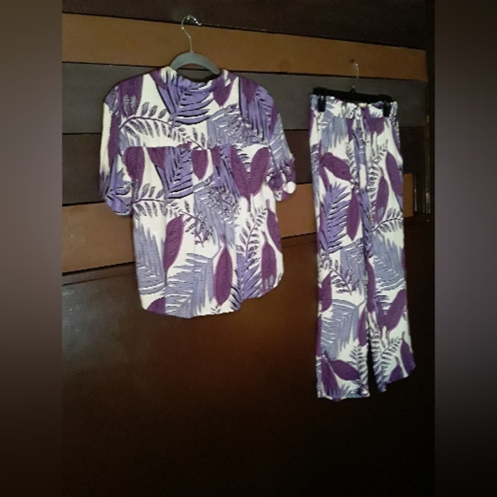 NWOT Small Jane + Delancey Purple floral Gorgeous Night/leisure Outfit - Picture 3 of 12